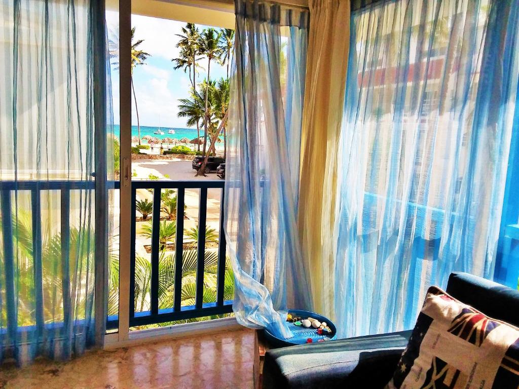 Balkón nebo terasa v ubytování Beach Villas & Apartments Larimar