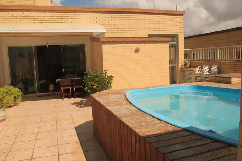  SENSACIONAL COBERTURA C/PISCINA