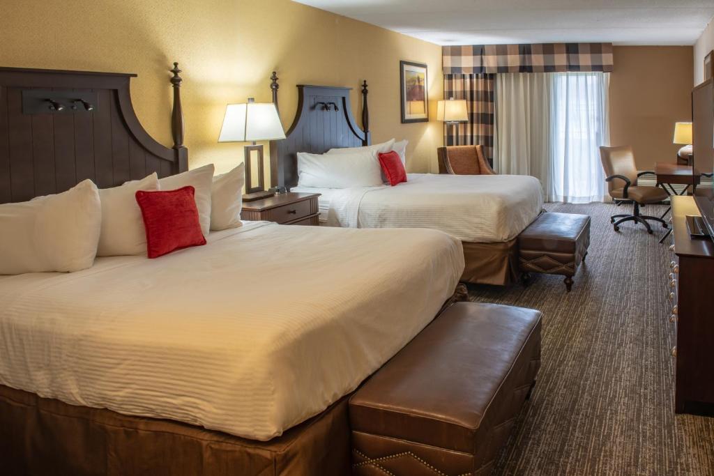 Red Lion Hotel Harrisburg Hershey - Queen Room With Two Queen Beds