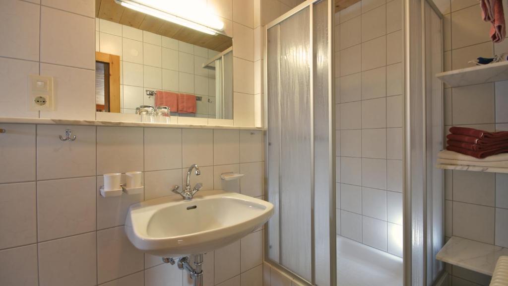 Kúpeľňa v ubytovaní Komfort-Apartments Zufriedenheit