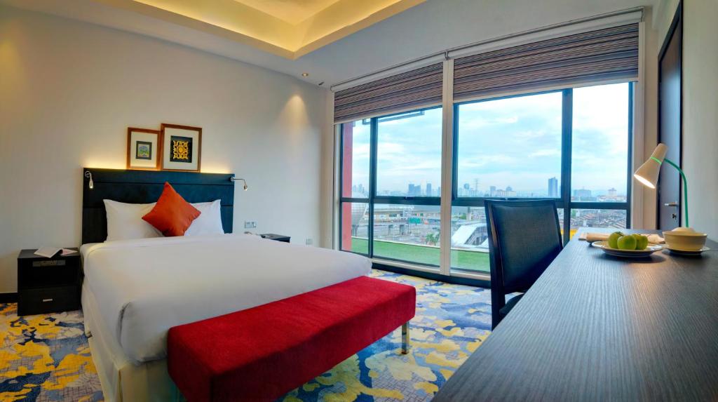 Katil atau katil-katil dalam bilik di Bespoke Hotel Puchong