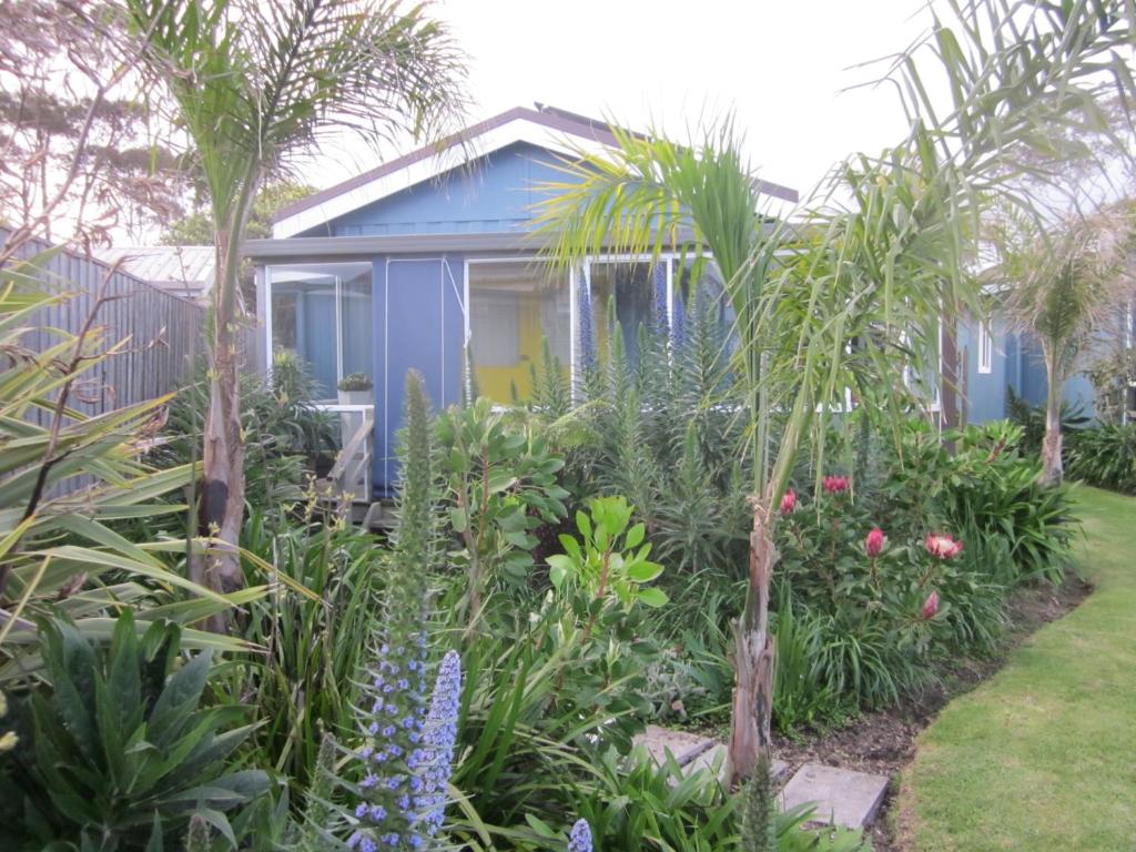 Zahrada ubytování Lakes Entrance Waterfront Cottages with King Beds