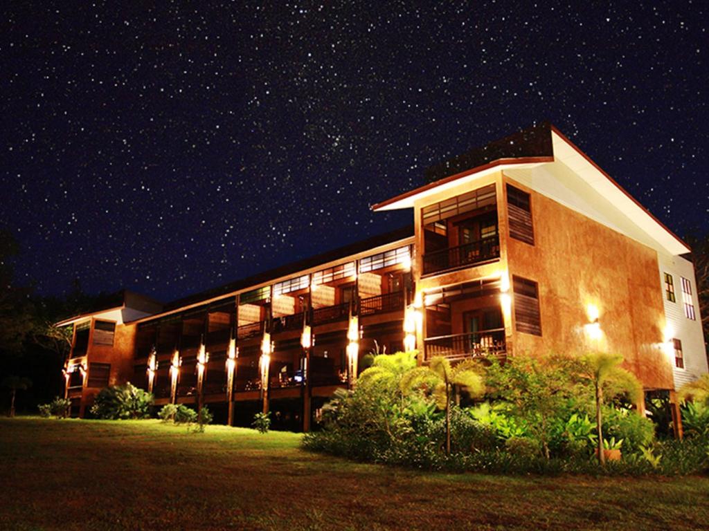 Gallery image of The Cinnamon Art Resort and Spa in Ko Mak