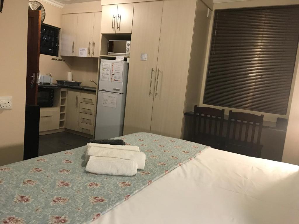A Little Guesthouse - Twin/Double Room