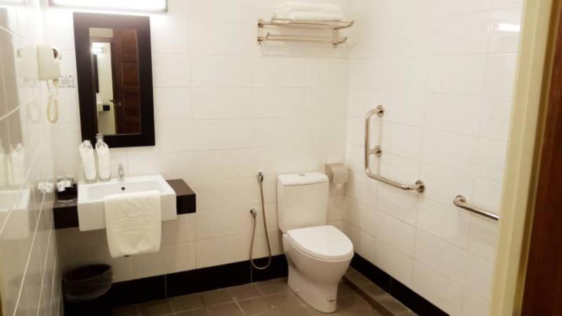Koupelna v ubytování Serapi Hotel