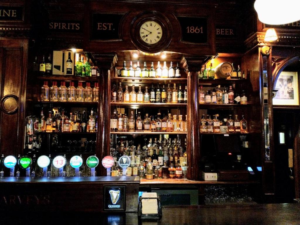 Lounge nebo bar v ubytování Thirteen On The Green - Eyre Square