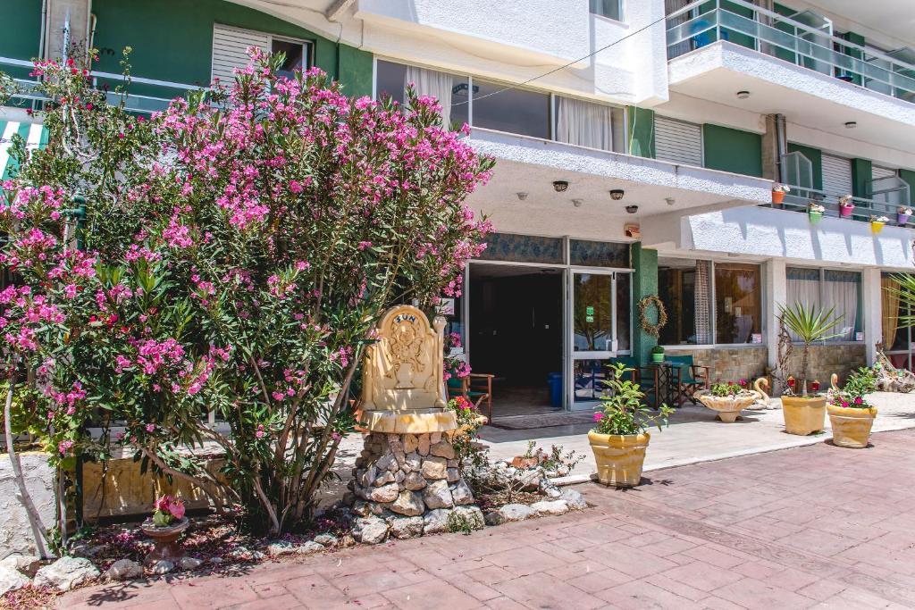 Sun Hotel	