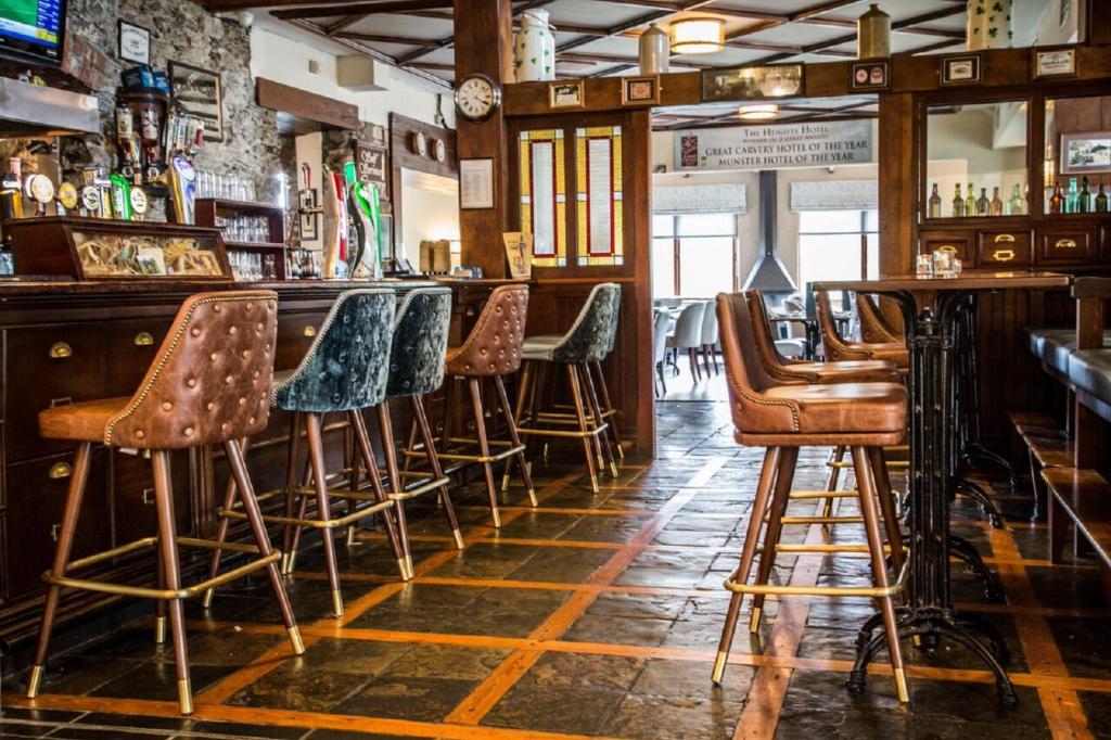 Lounge nebo bar v ubytování Killarney Heights Hotel
