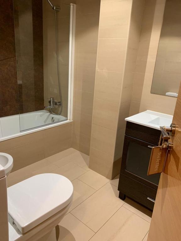 A bathroom at Apartament Neret I