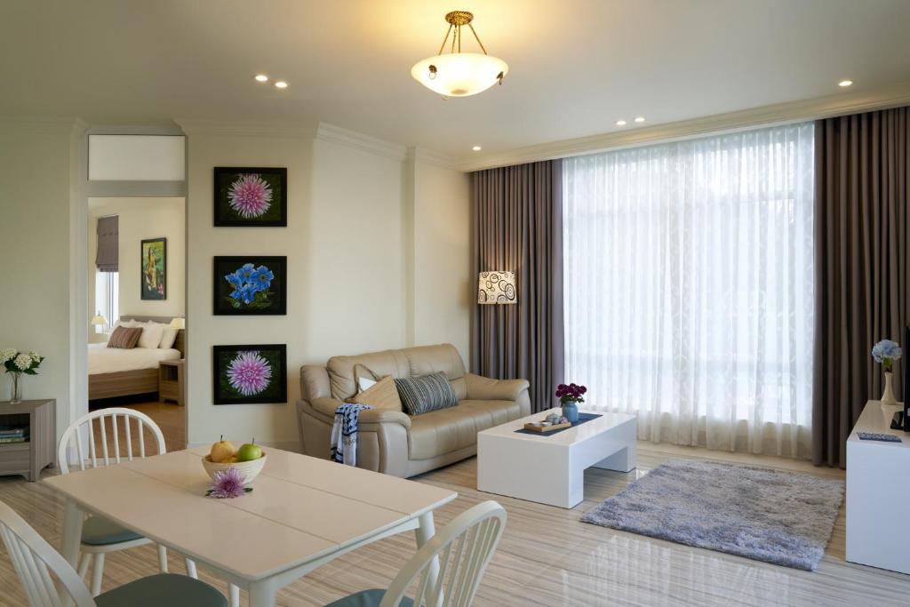 Suite Royal 2 Phòng Ngủ Nhìn Ra Đồi