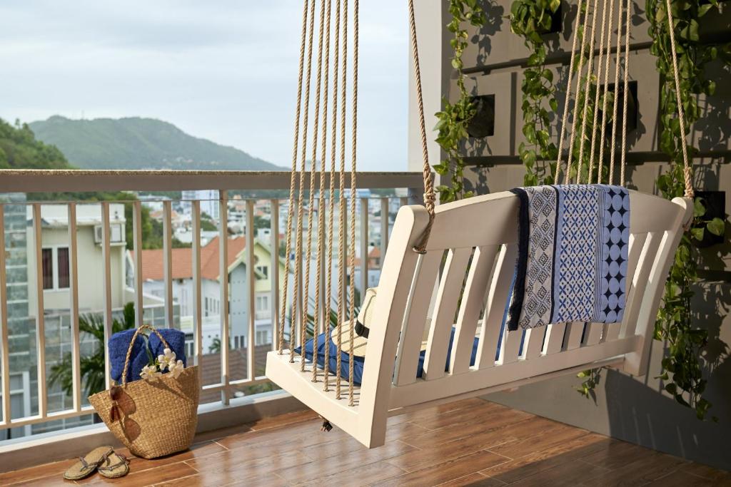 Suite Royal Nhìn Ra Đồi
