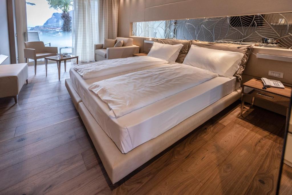 Park Hotel Imperial - Prestige Doppelzimmer Mit Terrasse Und Gartenblick