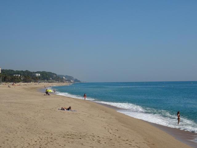 Duplex en frente de la playa al lado de Barcelona, Canet de ...