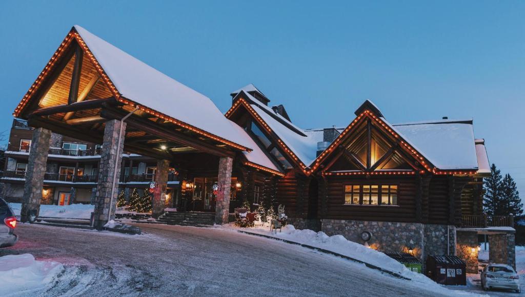 Le Grand Lodge Mont Tremblant v zimě