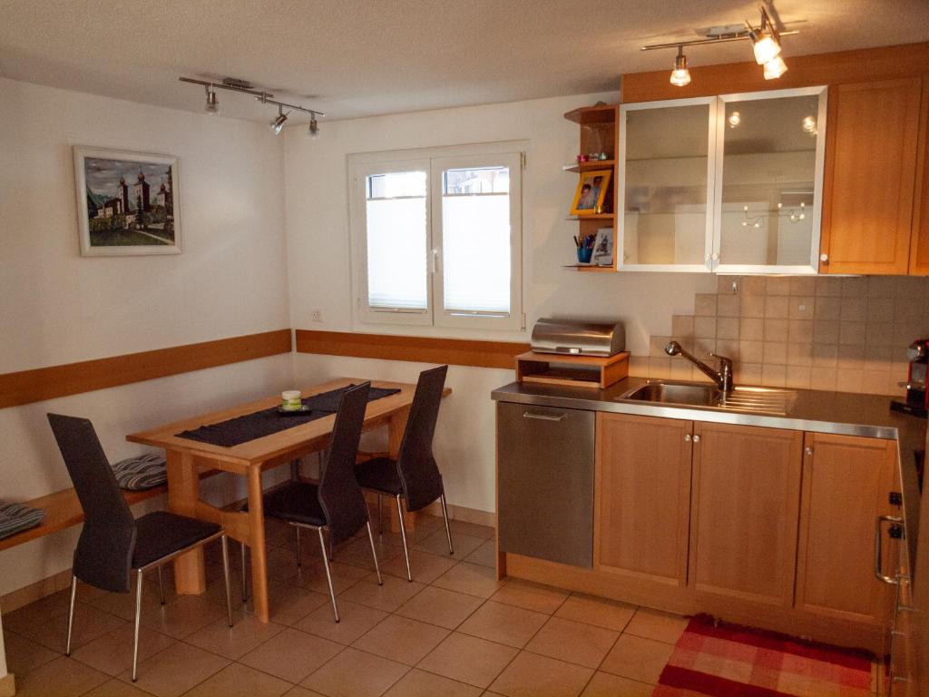 Kuchyň nebo kuchyňský kout v ubytování Chalet Fletschhorn