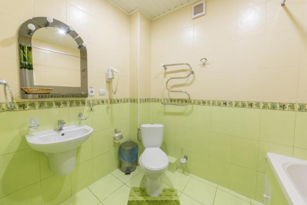 Koupelna v ubytování Hotel Premyer