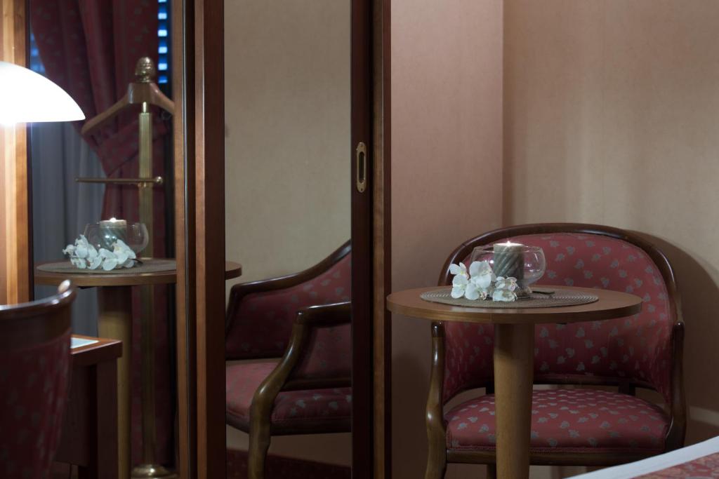 Posedenie v ubytovaní Massimo Plaza Hotel