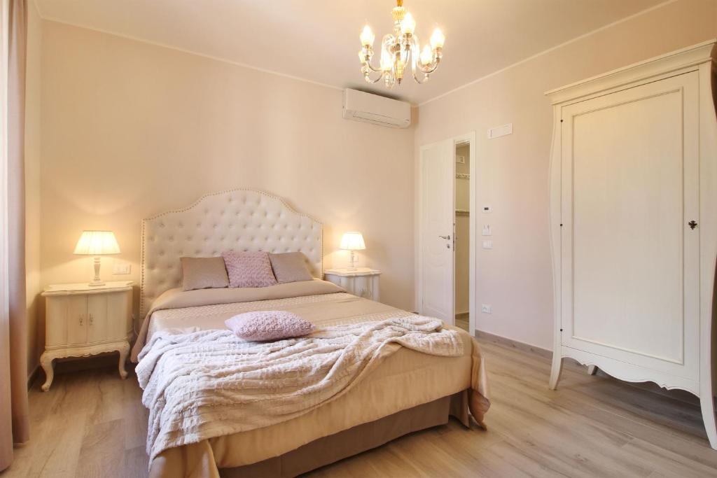 LUCCA IN CHIC - No Ztl, Free Parking, Priv Bath, Old City 550m - 19