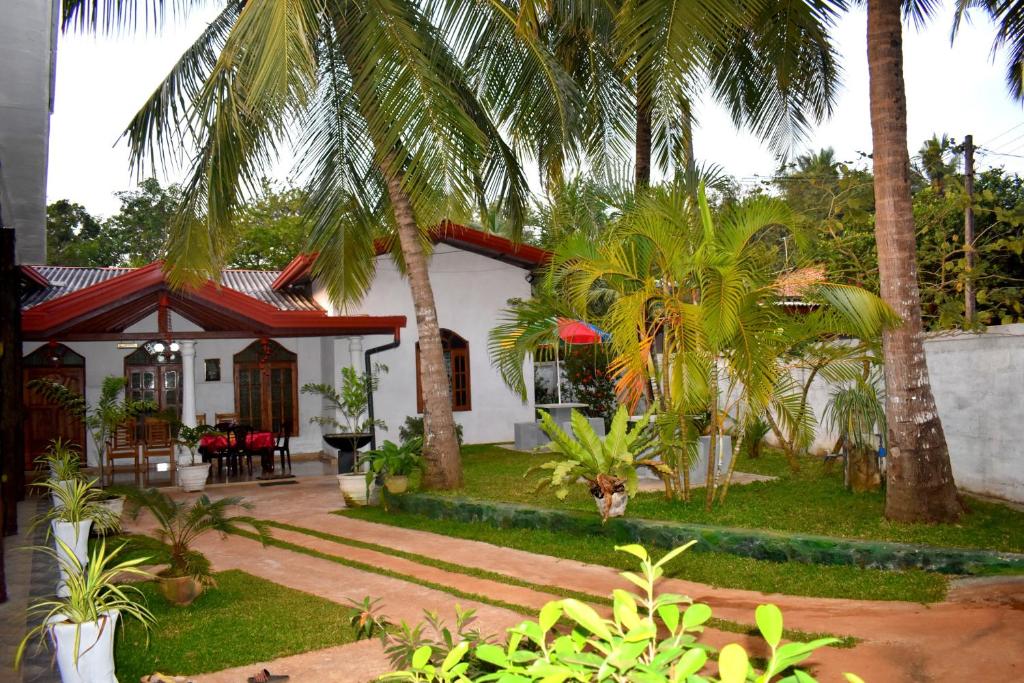 Zahrada ubytování KAUSHIKA RESORT