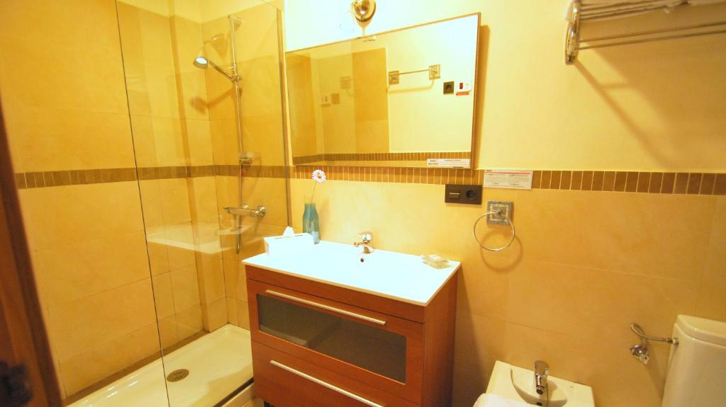 Kúpeľňa v ubytovaní Living-Sevilla Apartments San Lorenzo