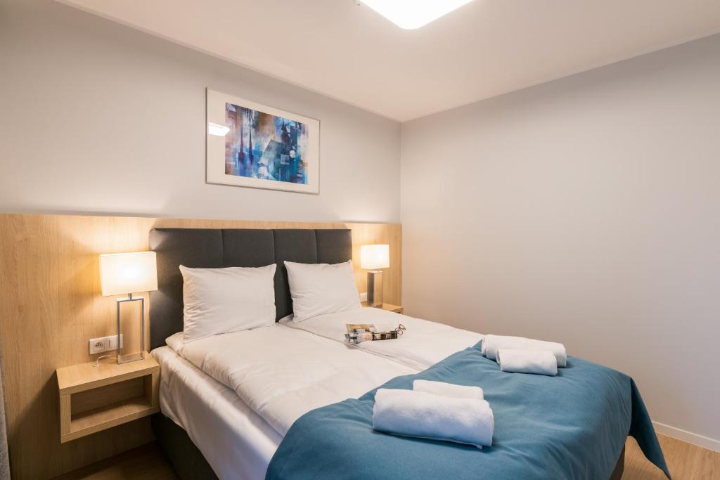 Q17 Apartments - One-Bedroom Apartment