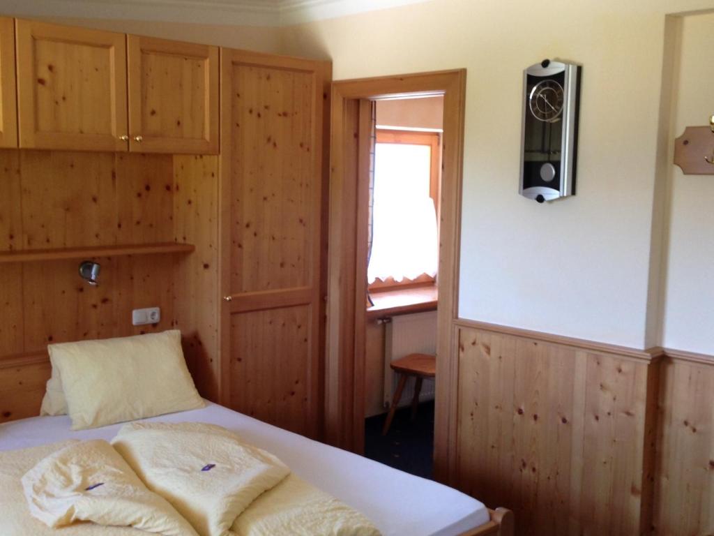 Postel nebo postele na pokoji v ubytování Pension Sonneck