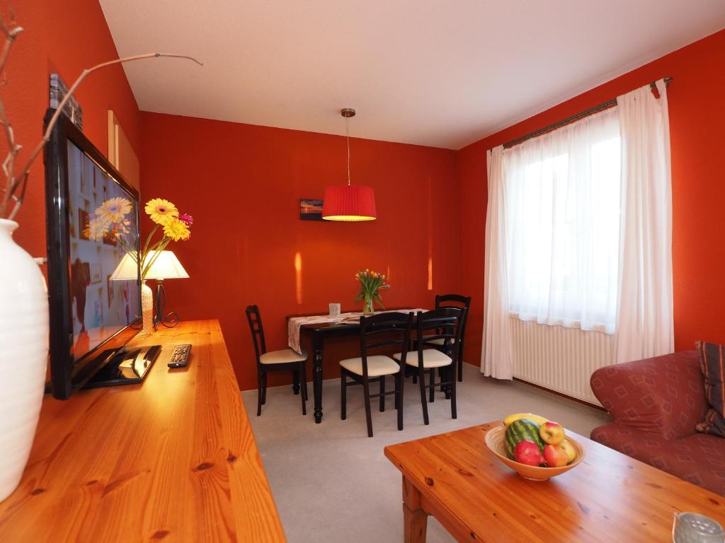 Ferienwohnungen Wergin - Apartment With Terrace
