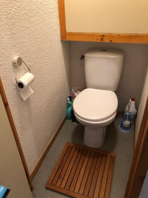 Koupelna v ubytování Le ZEN avec piscine chauffée en extérieur