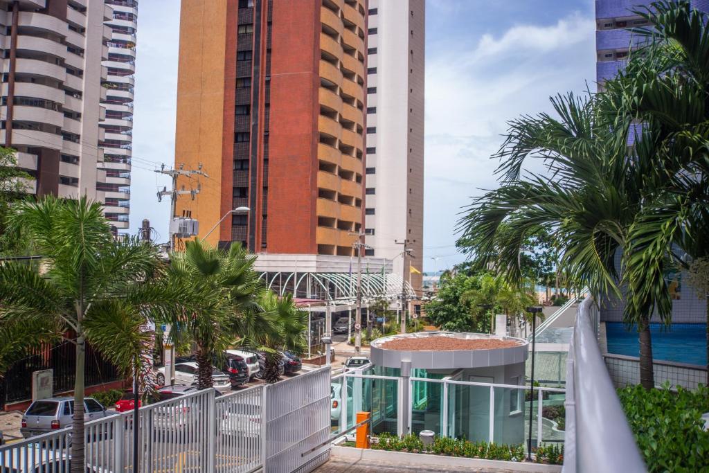  Lindo Flat Beach Class - Varanda com Tela