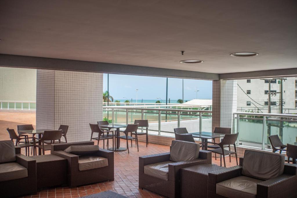  Lindo Flat Beach Class - Varanda com Tela