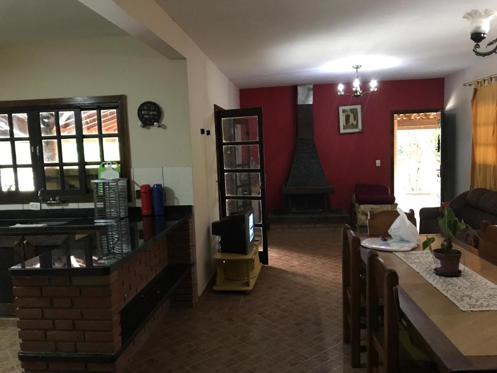  Linda Chácara com piscina para Lazer