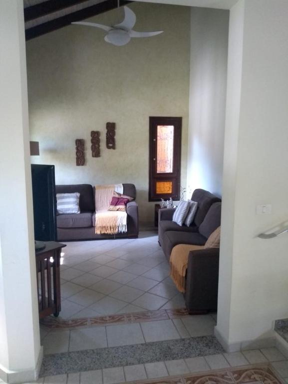  Casa de alto padrão a 150m da praia