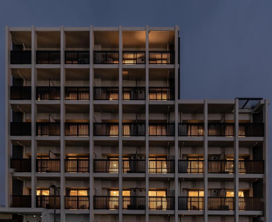 Budova, kde se aparthotel nachází
