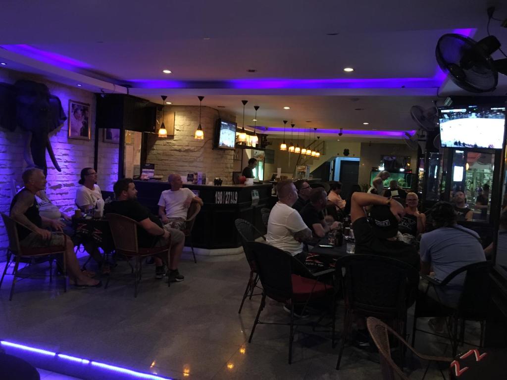 ZIP Hotel & Restaurant - Resim 12