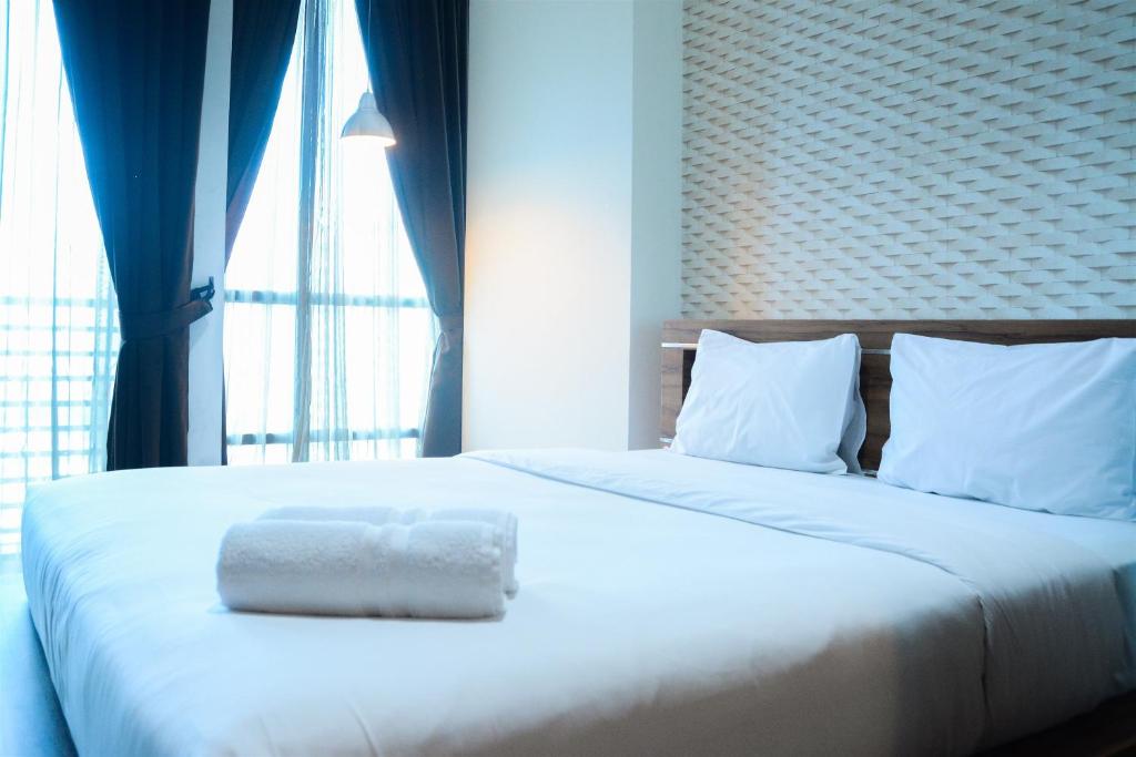 Simply Homey Studio Room at GP Plaza Apartment By Travelio - Housity