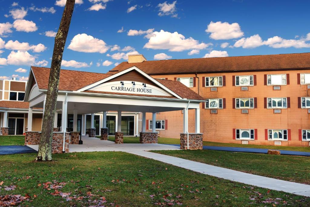 Carriage House Country Club, Pocono Manor Updated 2024 Prices