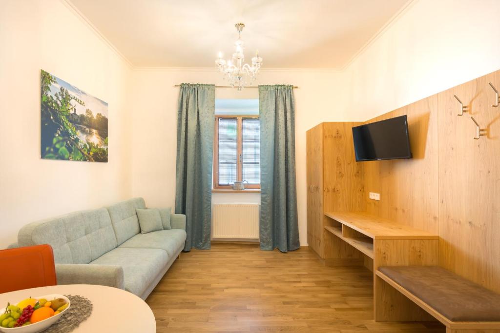 TV a/nebo společenská místnost v ubytování Altes Backhaus