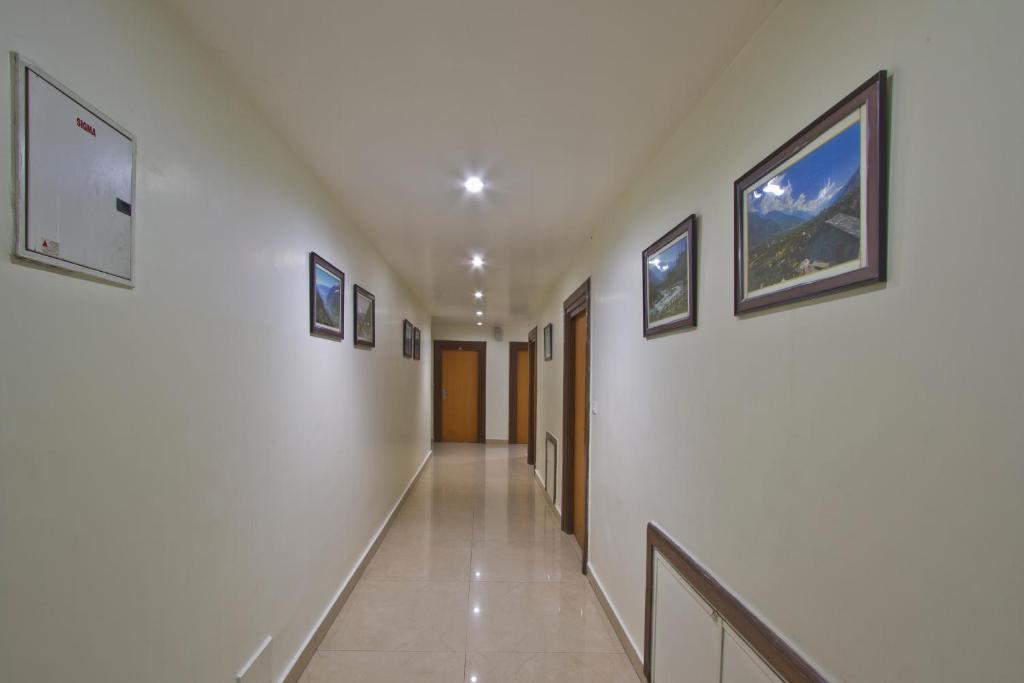 Fotografie z fotogalerie ubytování Hotel Broadways Inn v destinaci Manāli