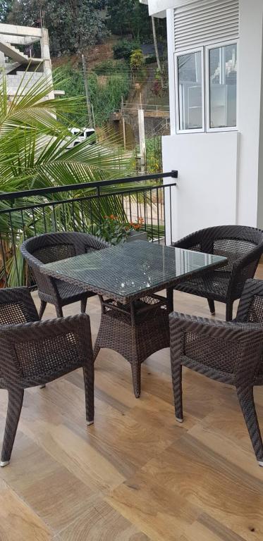 Balkón nebo terasa v ubytování Fairview Residence