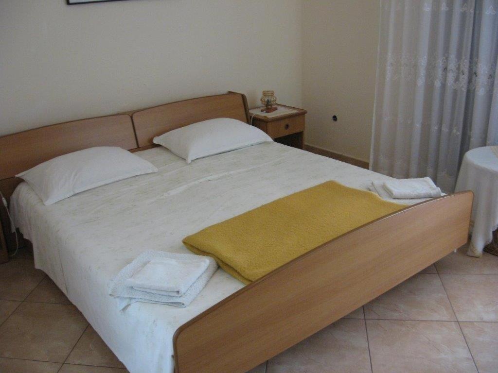 Posteľ alebo postele v izbe v ubytovaní Studio apartment in Orebic with Seaview, Terrace, Air condition, WIFI (4669-5)