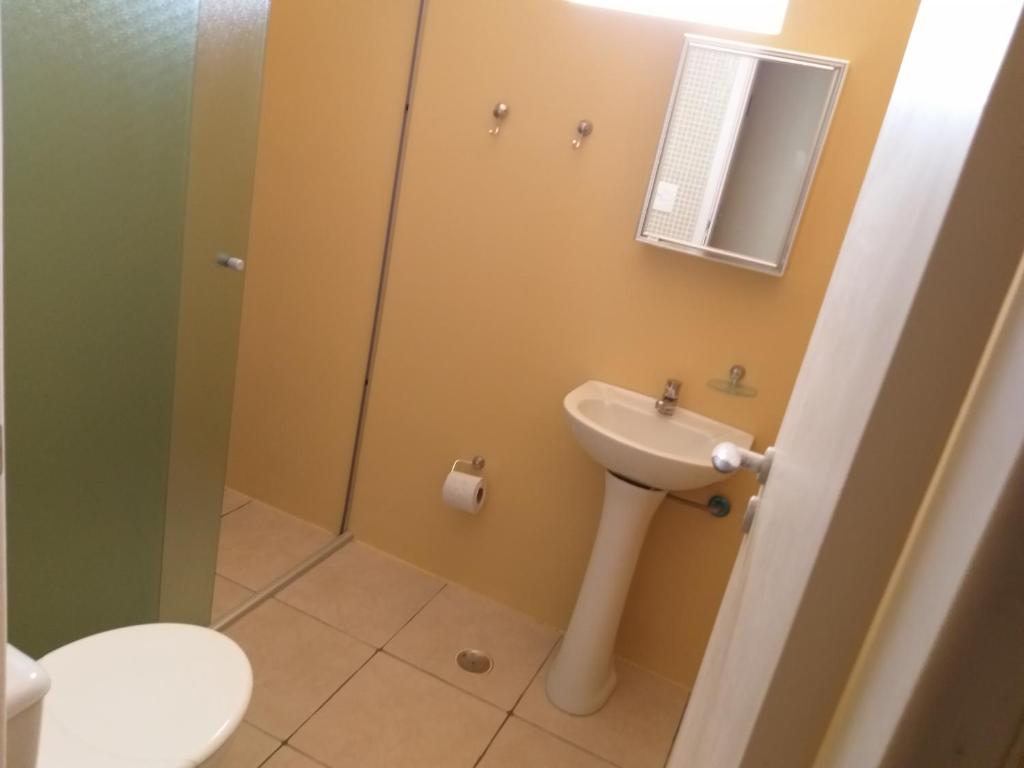  Bertioga-Casa Inteira ou Suites Privativas