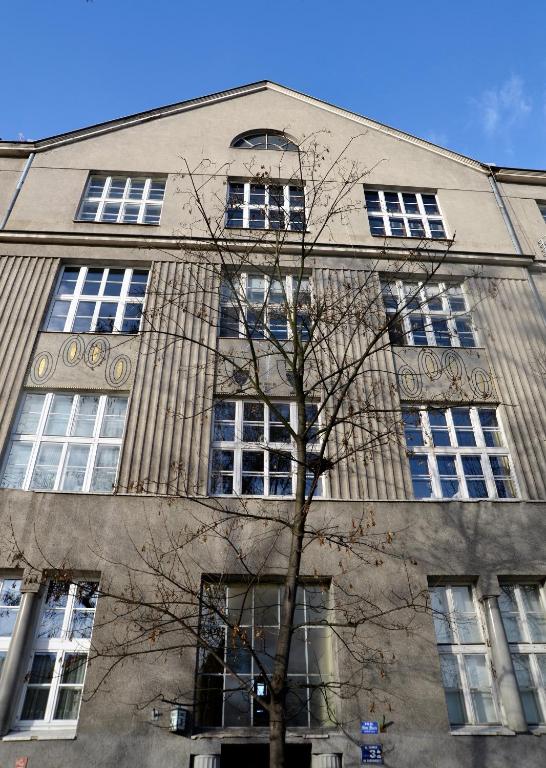 Castle View Boutique Apartment - 11