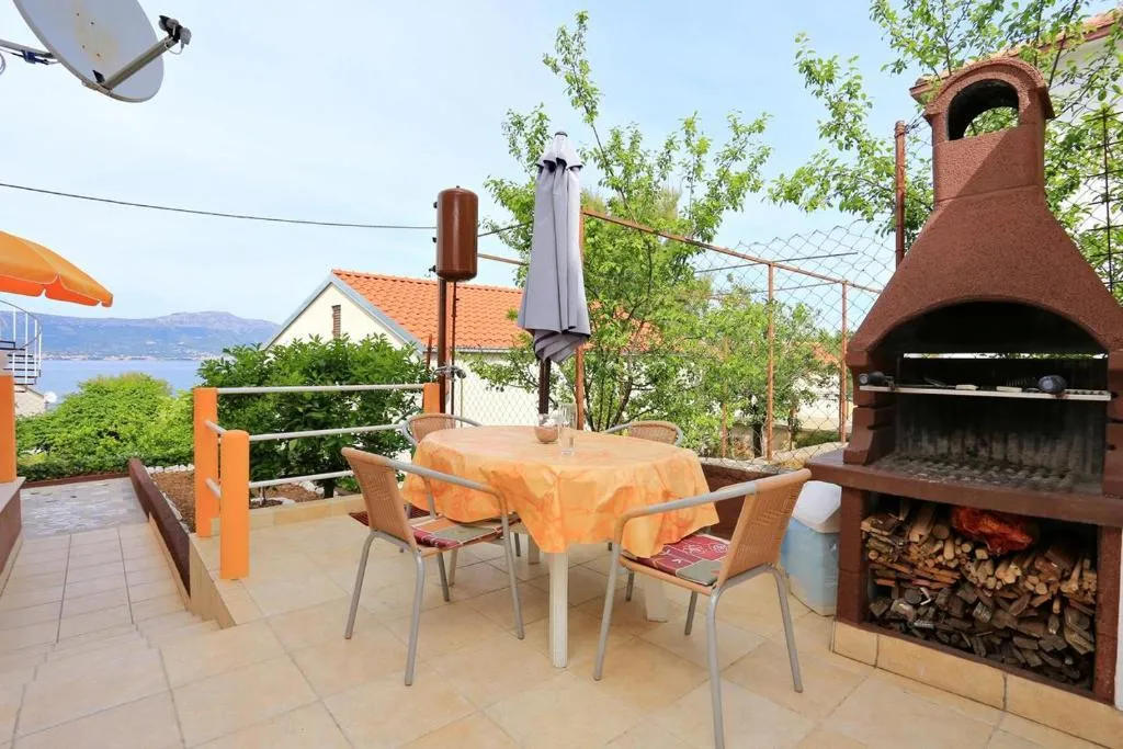 Apartments by the sea Slatine, Ciovo - 10368, Trogir, Croaţia