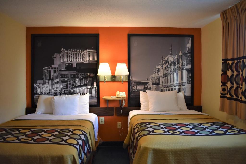 Postel nebo postele na pokoji v ubytování Super 8 by Wyndham Atlantic City