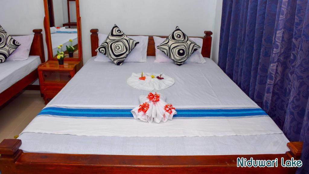 Niduwari Lake Homestay - Standard-Vierbettzimmer