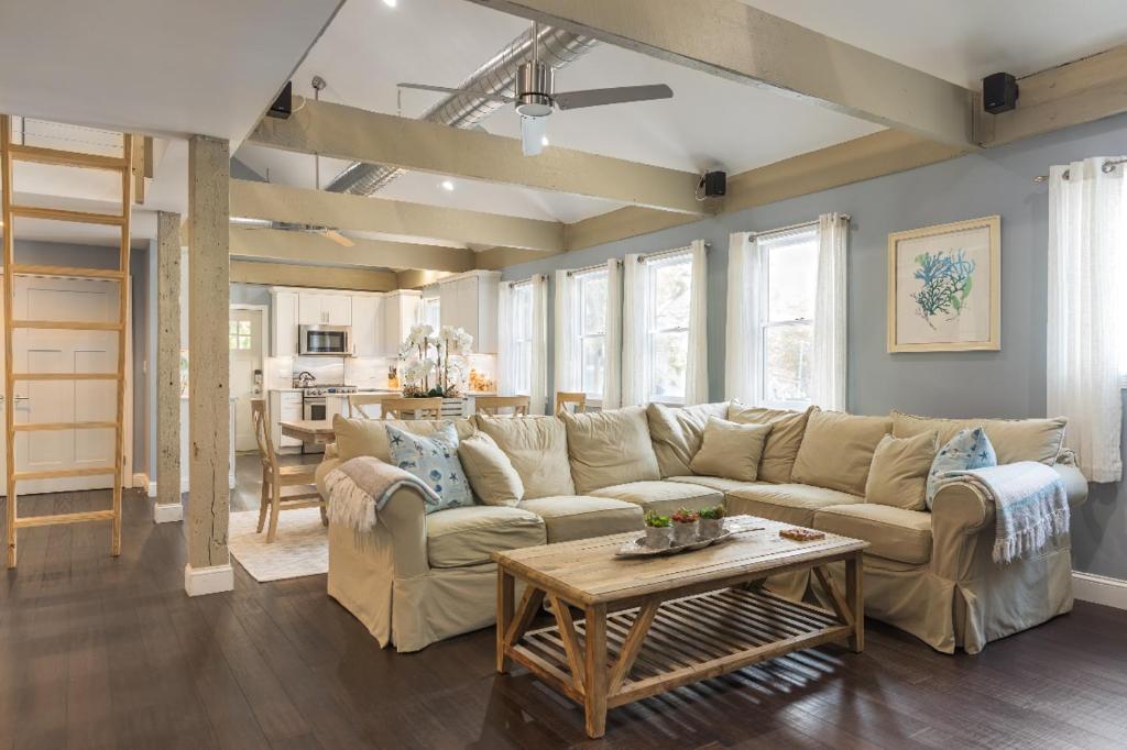 Luxury Marblehead Condo, Marblehead (updated prices 2024)