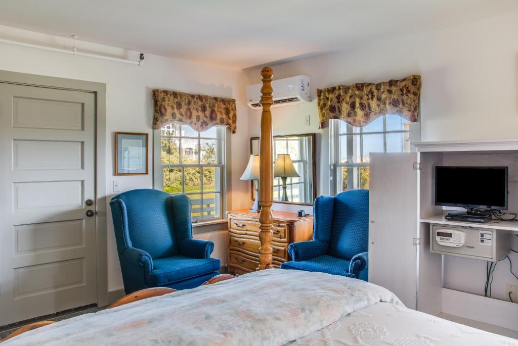 First Colony Inn photo