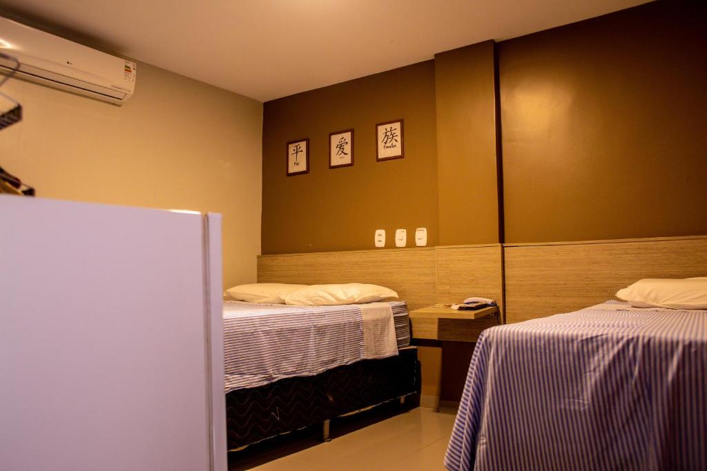  Ozaki's Hotel