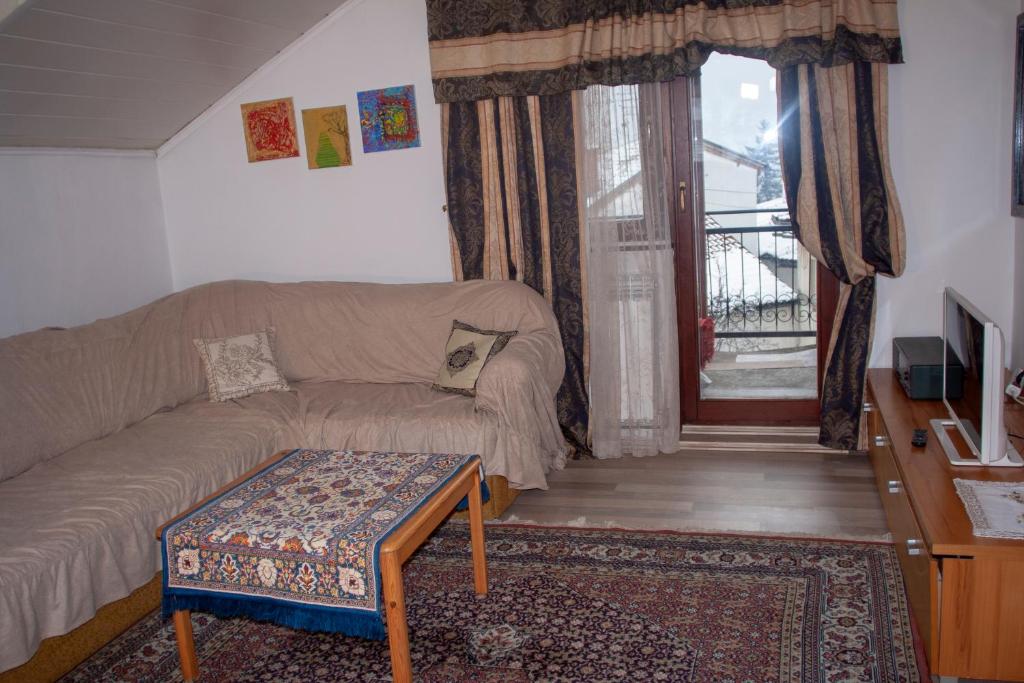 Posezení v ubytování Guest House Fena