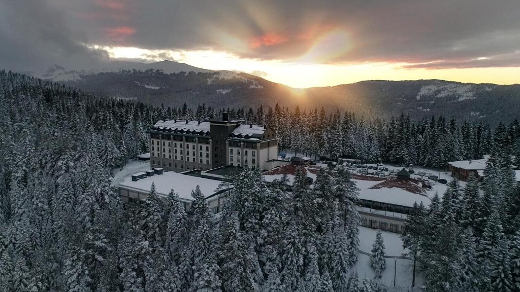 Et luftfoto af Jura Hotels Ilgaz Mountain Resort